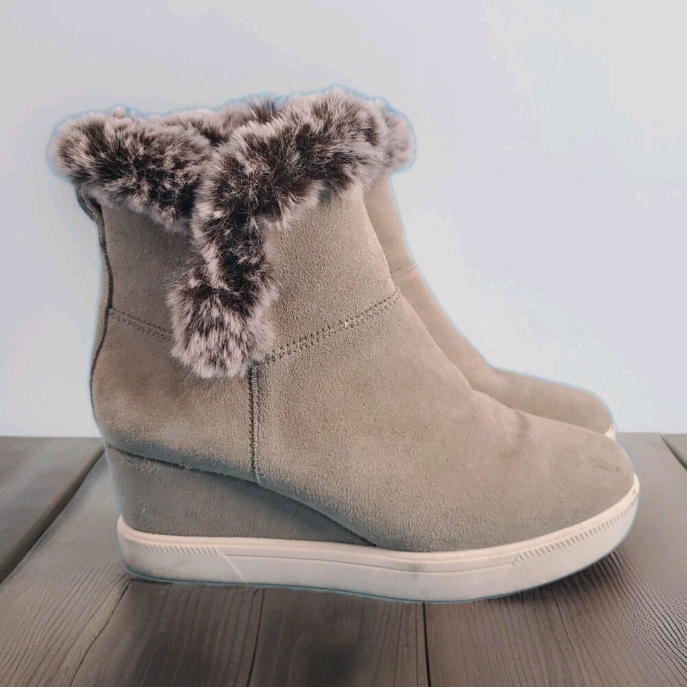 Women Winter Boot Sz 8 Suede Faux Fur Lining Wedge Zipped Lt Green Outdoor Serra